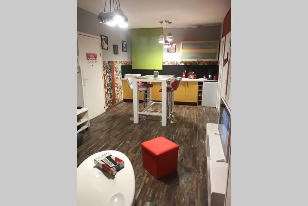 Appartement Style Pop Art Avec Garage Centre Historique ベジエ エクステリア 写真