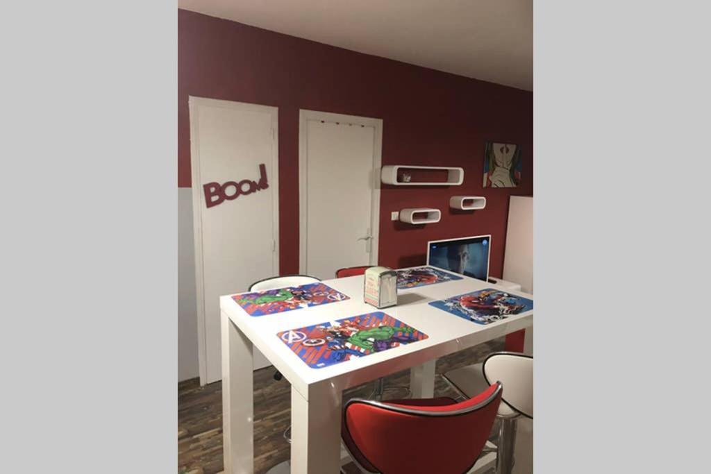 Appartement Style Pop Art Avec Garage Centre Historique ベジエ エクステリア 写真